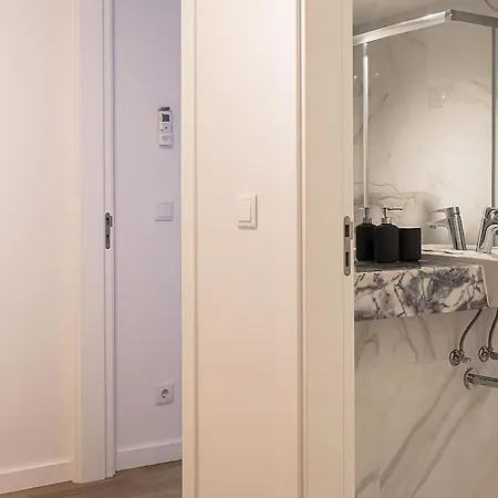 Saldanha Spacious With Ac Terrace And Garage 公寓 *