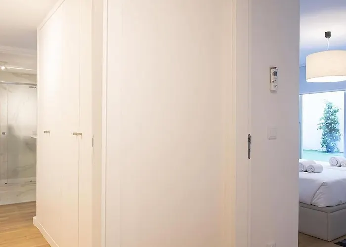 Apartmán Saldanha Spacious With Ac Terrace And Garage *