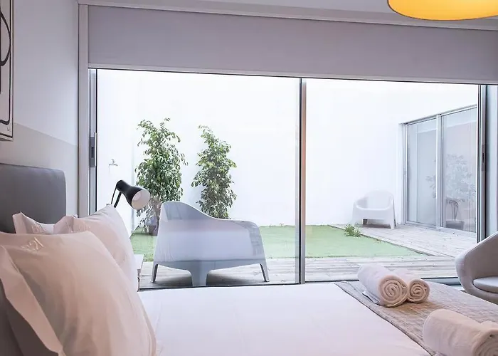 Saldanha Spacious With Ac Terrace And Garage Lägenhet *
